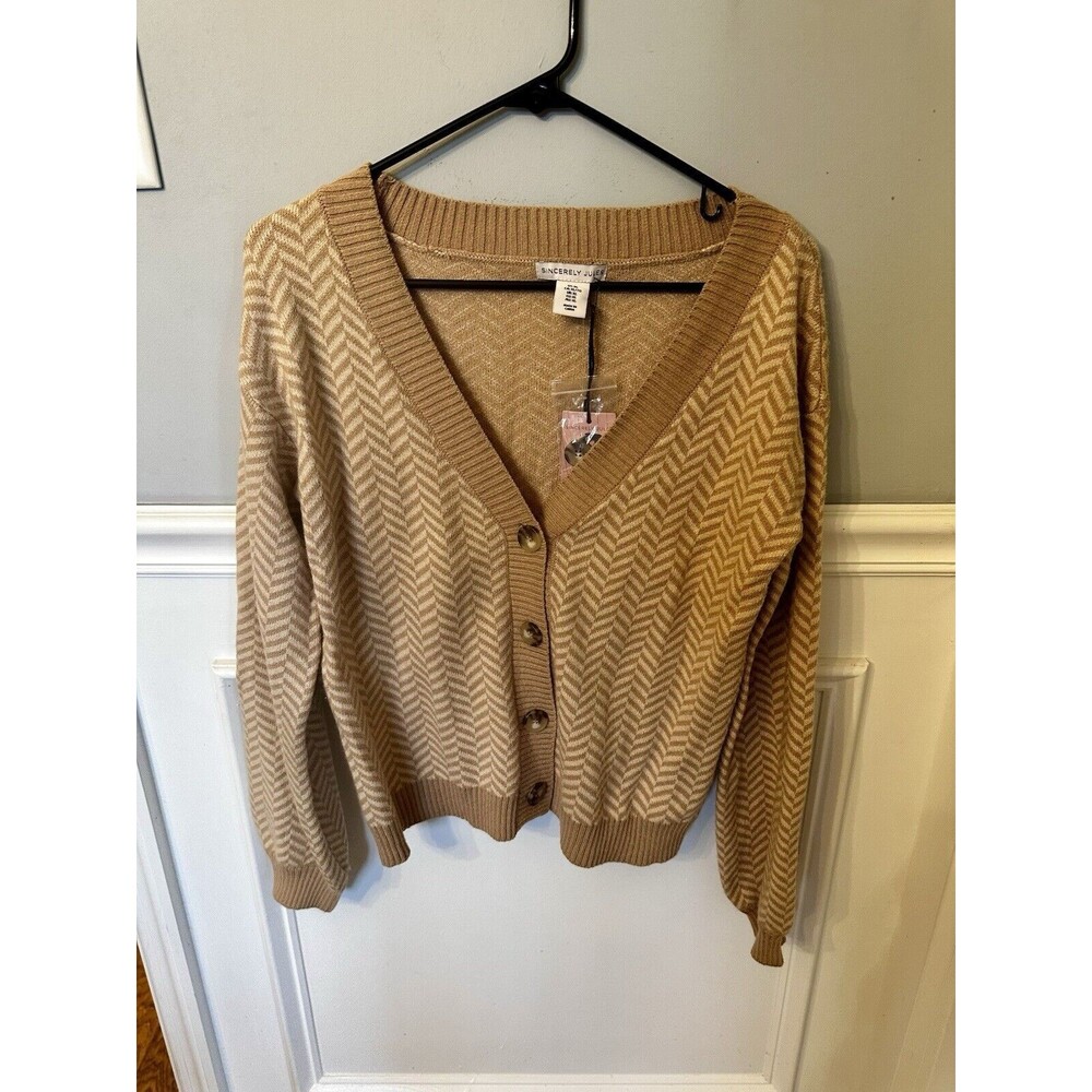 NWT Womens Button Up Cardigan Size XL Chevron Pattern Camel Color